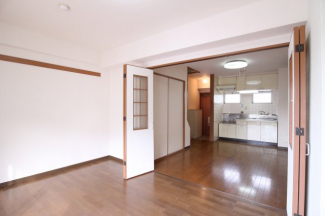 【居間・リビング】