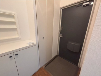 【玄関】