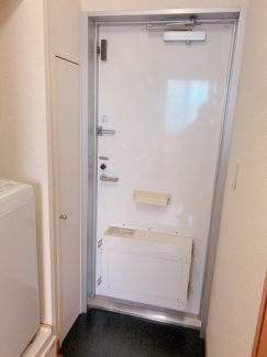 落ち着いた玄関です