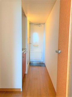 落ち着いた玄関です