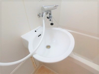 内装は落ち着いています