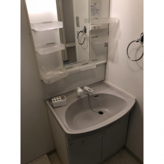 コンパクトで使いやすい洗面所