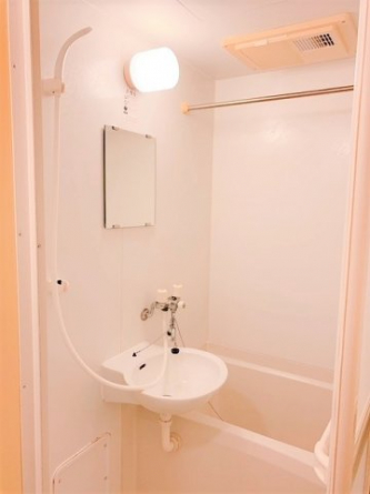 ゆったり過ごせるお風呂です