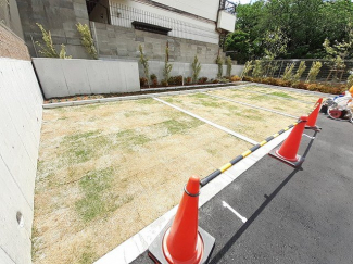 車をお持ちの方に嬉しい駐車場付きの物件です