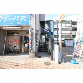 毎日通るエントランスはこのようになっています