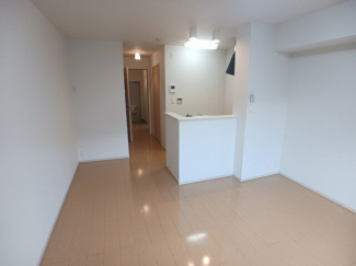 内装は落ち着いています