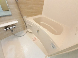 落ち着いた空間のお風呂です