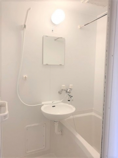 日々の疲れを癒すお風呂付です