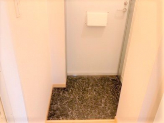 落ち着いた玄関です