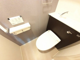 ゆったりとした空間のトイレです