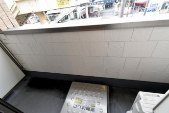 【バルコニー】