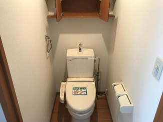 冬も快適温水暖房便座