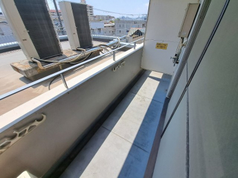 【バルコニー】