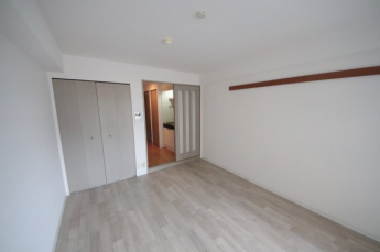 ゆったり過ごせる居間です