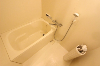 日々の疲れを癒すお風呂付です