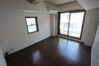 ゆったり過ごせるリビングです