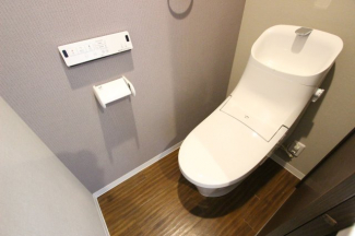 清潔感のあるトイレです