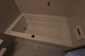 ゆったり過ごせるお風呂です