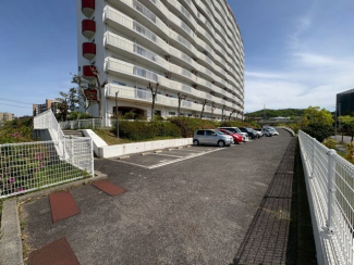 駐車場に車を止められます