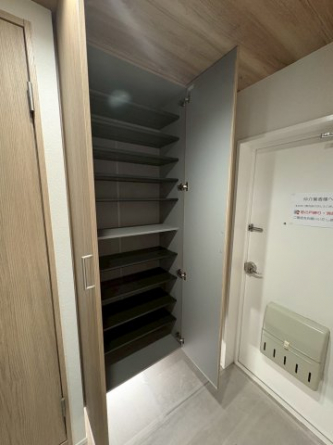 たっぷりとした収納スペースです