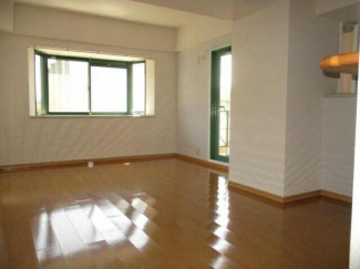 大津市萱野浦のマンションの画像