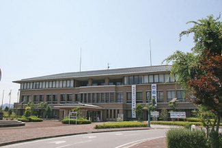 愛荘町役場愛知川庁舎まで289m