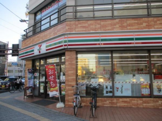 セブンイレブン松山勝山町1丁目店まで890m