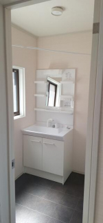 松山市北持田町の一戸建ての画像