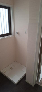 松山市北持田町の一戸建ての画像