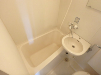 ゆったり過ごせるお風呂です