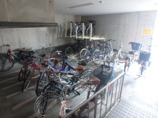 屋内駐輪スペースです