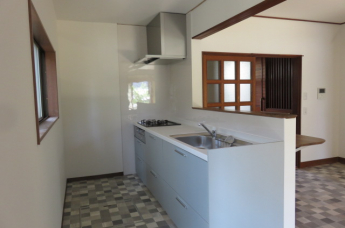 使いやすいシステムキッチンです