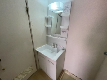 脱衣スペースもあります