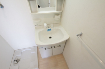 使いやすい独立洗面台です