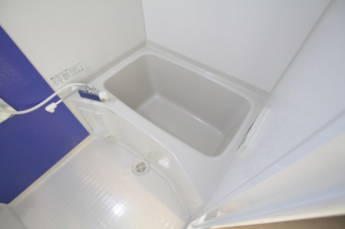 落ち着いた空間のお風呂です