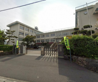 麻生小学校まで780m