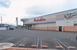 マルナカ伊予店まで930m