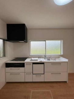 食洗器、ＩＨヒーター、フィルターレスの換気扇の機能満載万能キ