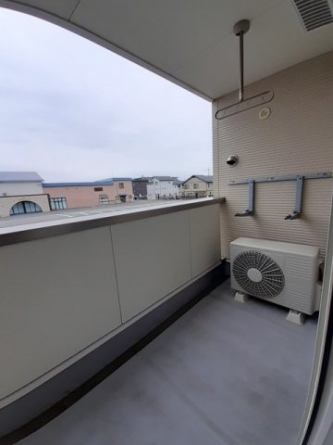 【バルコニー】