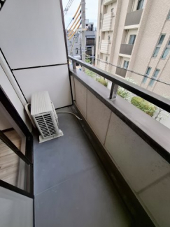 【バルコニー】