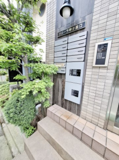 【エントランス】