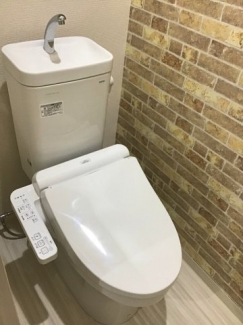 コンパクトで使いやすいトイレです