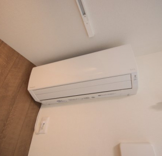 内装は落ち着いています