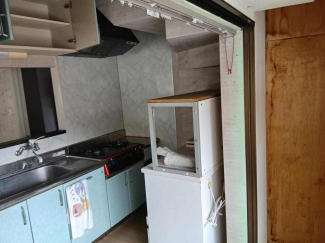 台所　コンロ・収納・シンク・・・