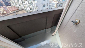 【バルコニー】