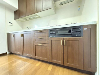 作業スペース広く使いやすいです♪