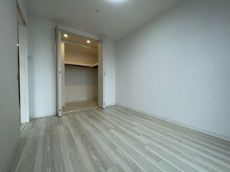 6帖の南東洋室です。