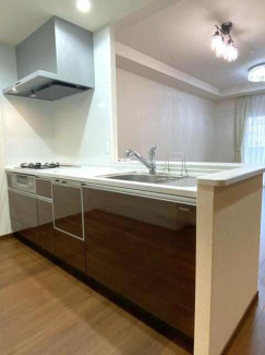 ロイヤルガーデン千舟町の画像