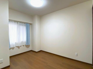 ロイヤルガーデン千舟町の画像