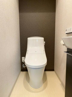 ロイヤルガーデン千舟町の画像